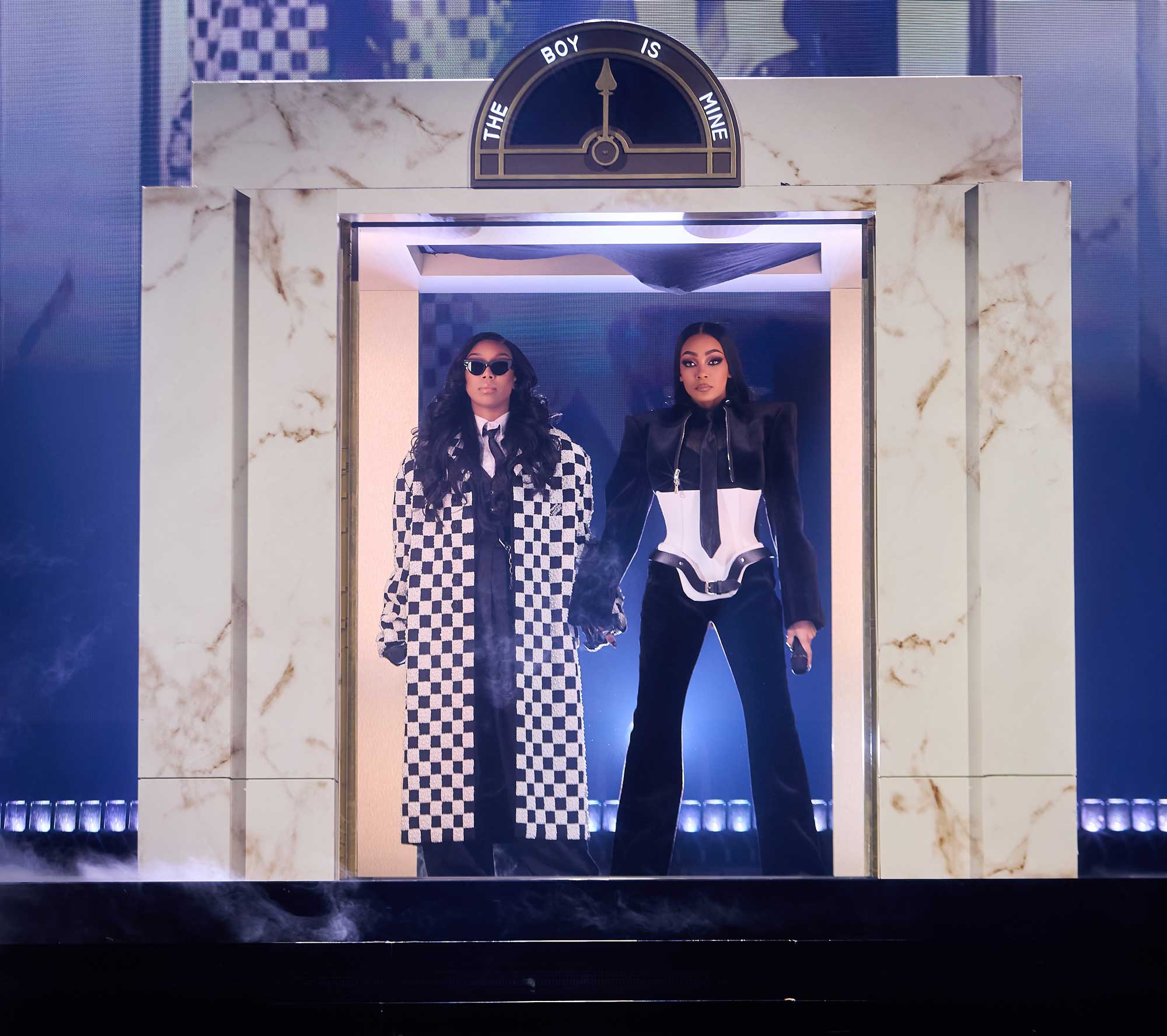 Brandy and Monica’s ‘The Boy is Mine’ tour heats up a snowy Detroit