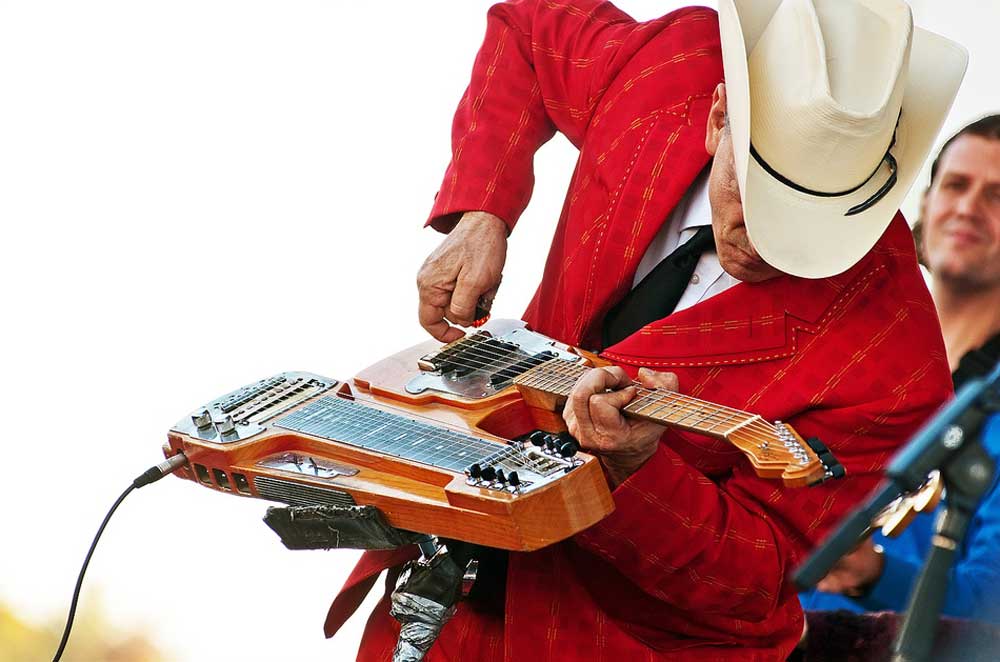 Junior Brown to open for Greensky Bluegrass at Ann Arbor Folk Fest